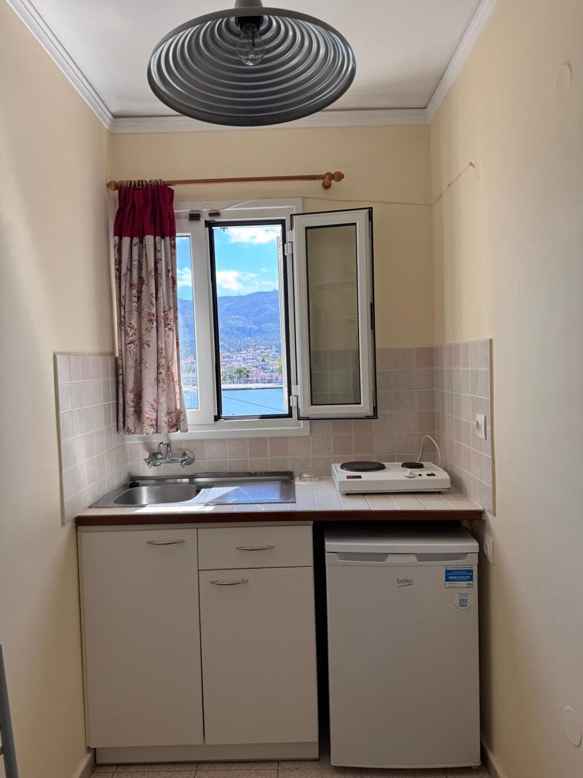 Matrona Apartments Poros Town Екстериор снимка