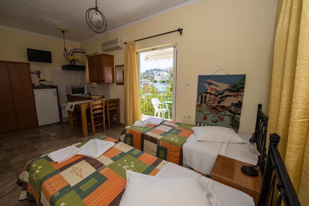 Matrona Apartments Poros Town Екстериор снимка