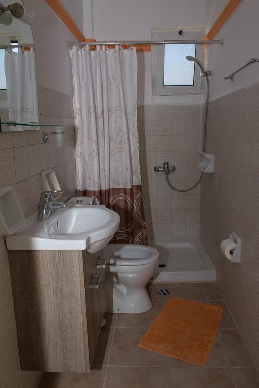 Matrona Apartments Poros Town Екстериор снимка